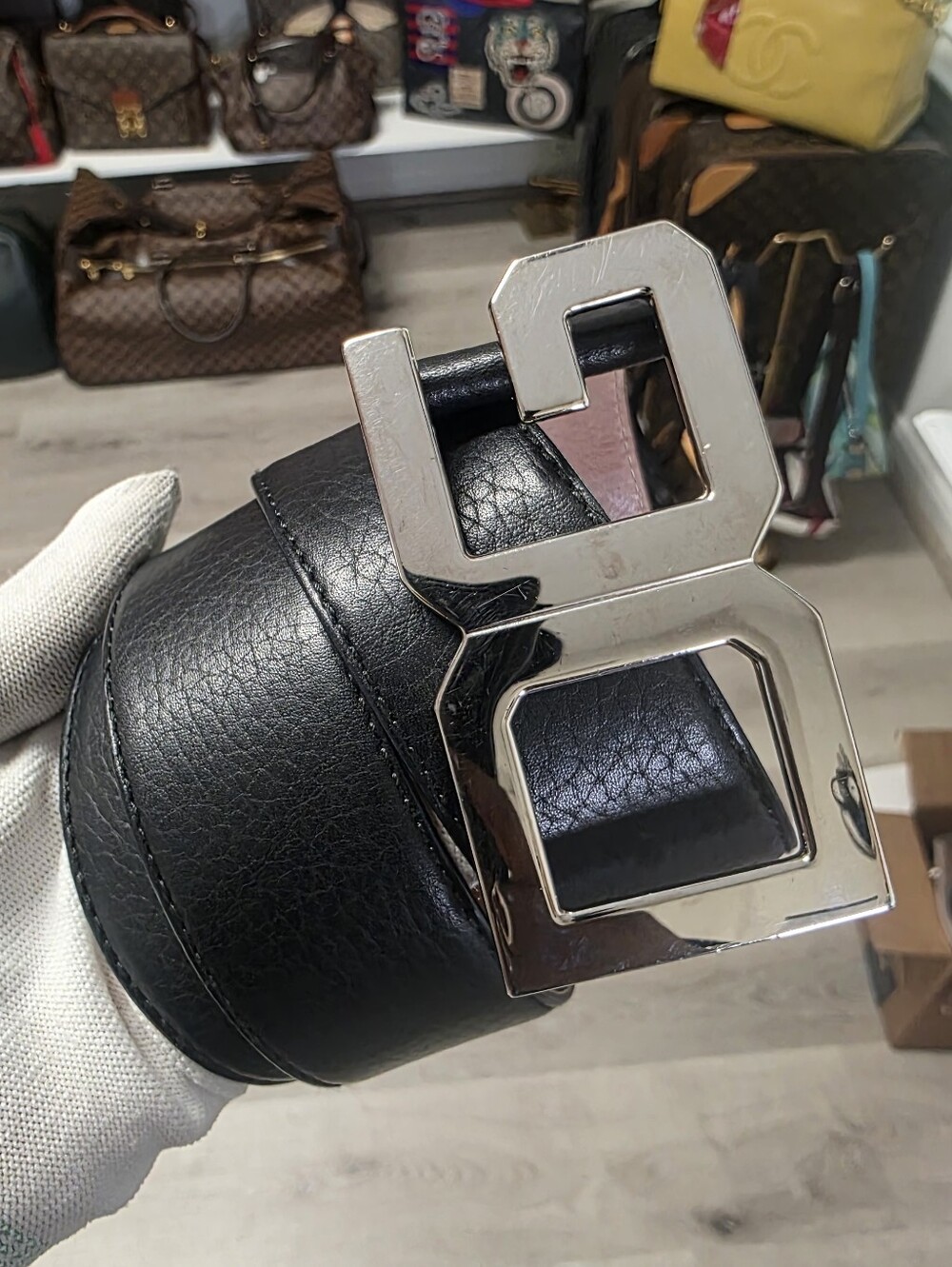 Dolce & Gabbana Black Leather Belt with Silver Buckle